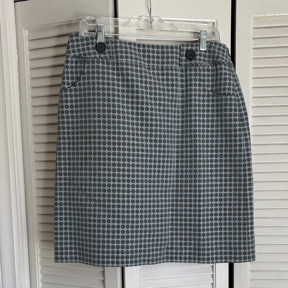 Gray Patterned Dot Skirt - image 1